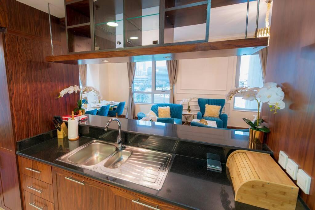 First Class 2Br With Full Burj Khalifa And Fountain View Dubai Ngoại thất bức ảnh